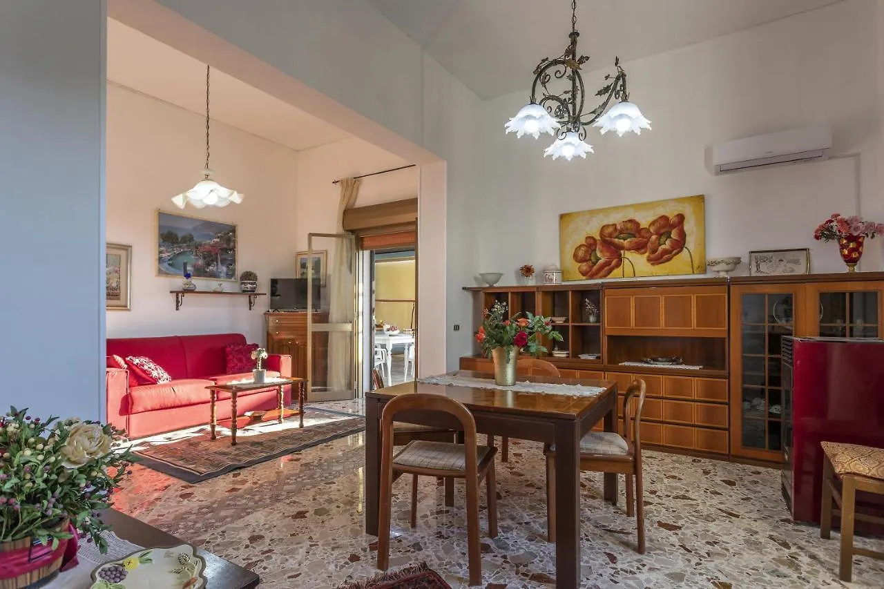 Holiday home Casa Vacanze Nonna Tuzza Marsala Italy
